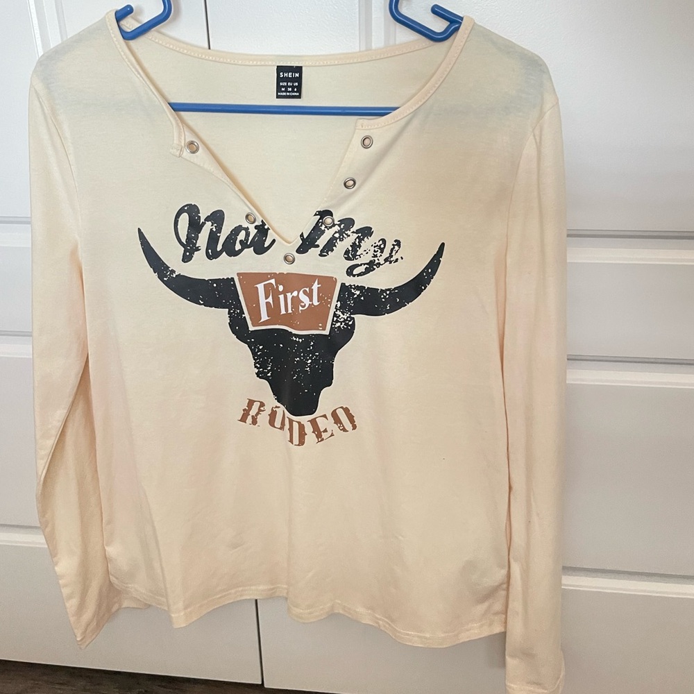 SHEIN Cream Graphic Long Sleeve Top